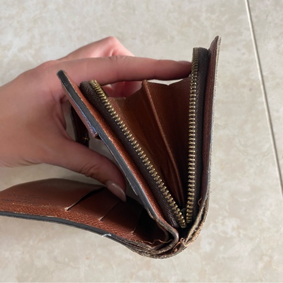 Authentic Louis Vuitton Vintage Compact Monogram Canvas Wallet - Picture 11 of 17